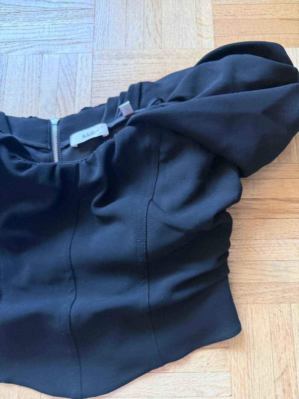 ALC Nora Sz 2 Black Puff-Sleeve Women's Top - Picture 4 of 12